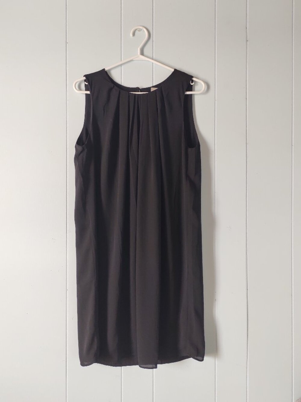 H&M Black Sleeveless Swing Dress